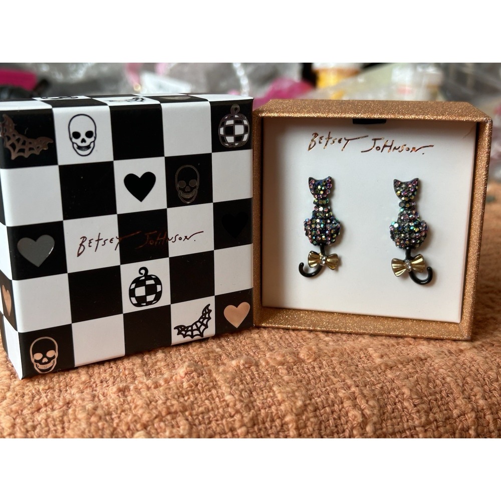 NWT Betsey Johnson Halloween Black Cat Pave Earrings Rhinestone Tails move - Picture 1 of 9